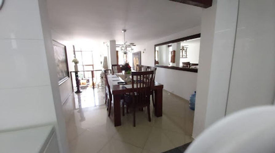 Casa de 3 alcobas en venta en Cerros De Niza, Bogotá, 240 m² · foto 16 de 24