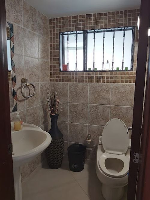 Casa de 3 alcobas en venta en Cerros De Niza, Bogotá, 240 m² · foto 23 de 24