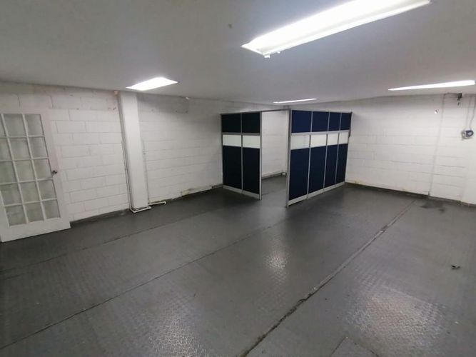 Bodega en arriendo en Cordialidad, Barranquilla, 600 m² · foto 8 de 24