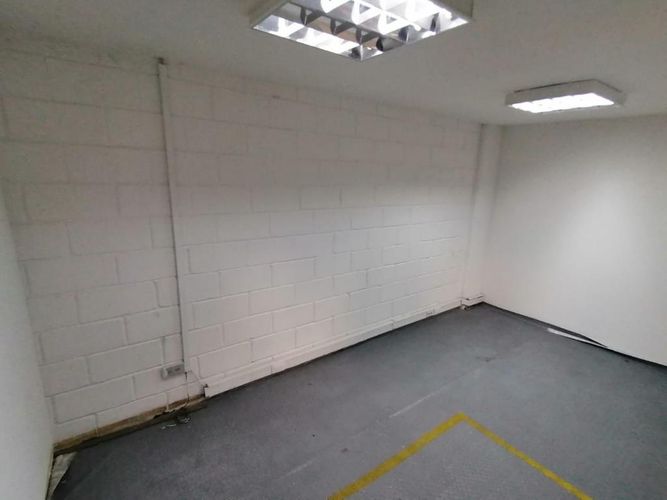 Bodega en arriendo en Cordialidad, Barranquilla, 600 m² · foto 10 de 24