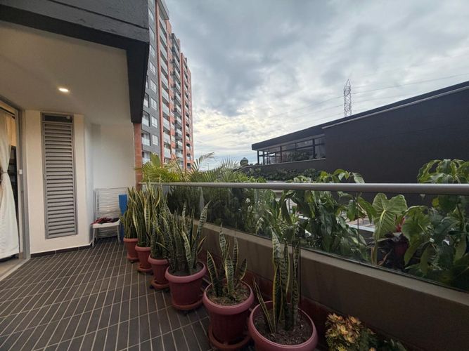 Apartamento de 1 alcoba en venta en Centro, Rionegro, 53 m² · foto 2 de 24