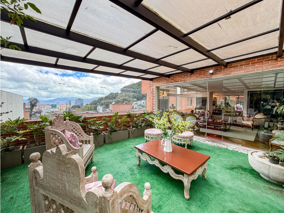 Apartamento en venta en El Refugio, Bogotá · foto 2 de 23