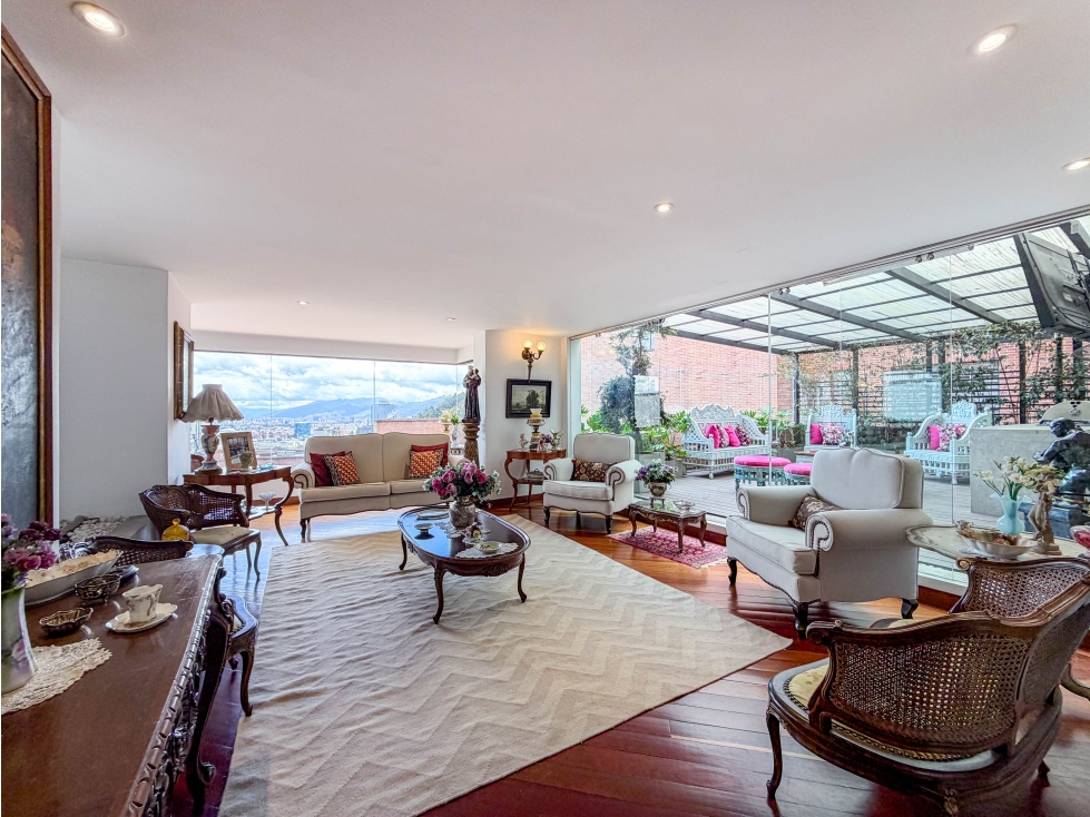 Apartamento en venta en El Refugio, Bogotá · foto 4 de 23