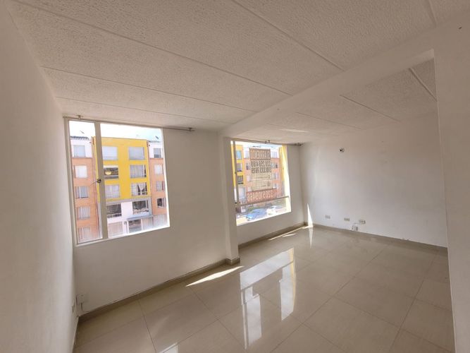 Apartamento de 2 alcobas en venta en Villa Hermosa, Bogotá, 50 m² · foto 6 de 15