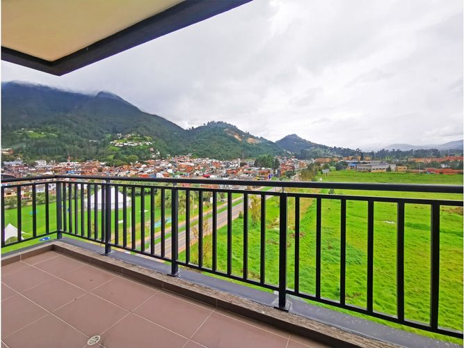 Apartamento de 3 alcobas en venta en Aposentos Parte Alta, Sopó, 98 m² · foto 3 de 18