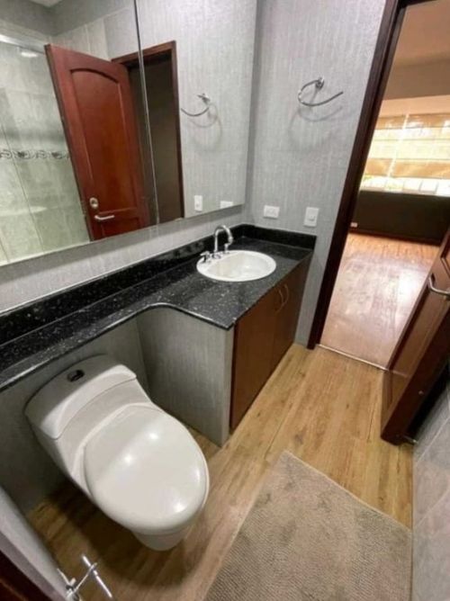 Casa de 3 alcobas en venta en Loma De Las Brujas, Envigado, 200 m² · foto 10 de 11