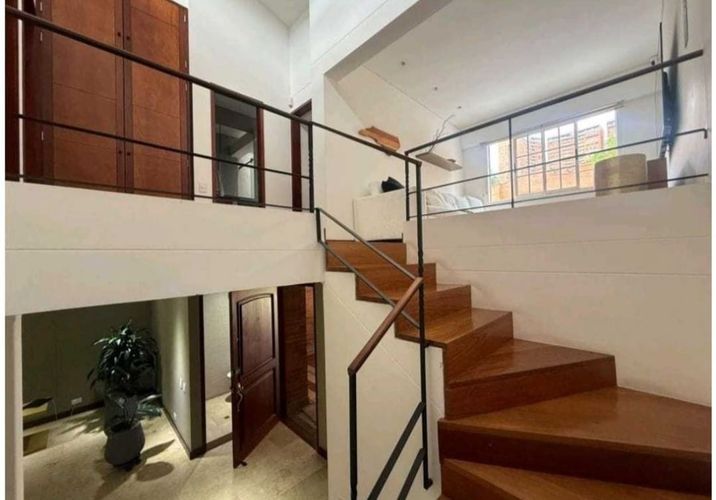 Casa de 3 alcobas en venta en Loma De Las Brujas, Envigado, 200 m² · foto 8 de 11
