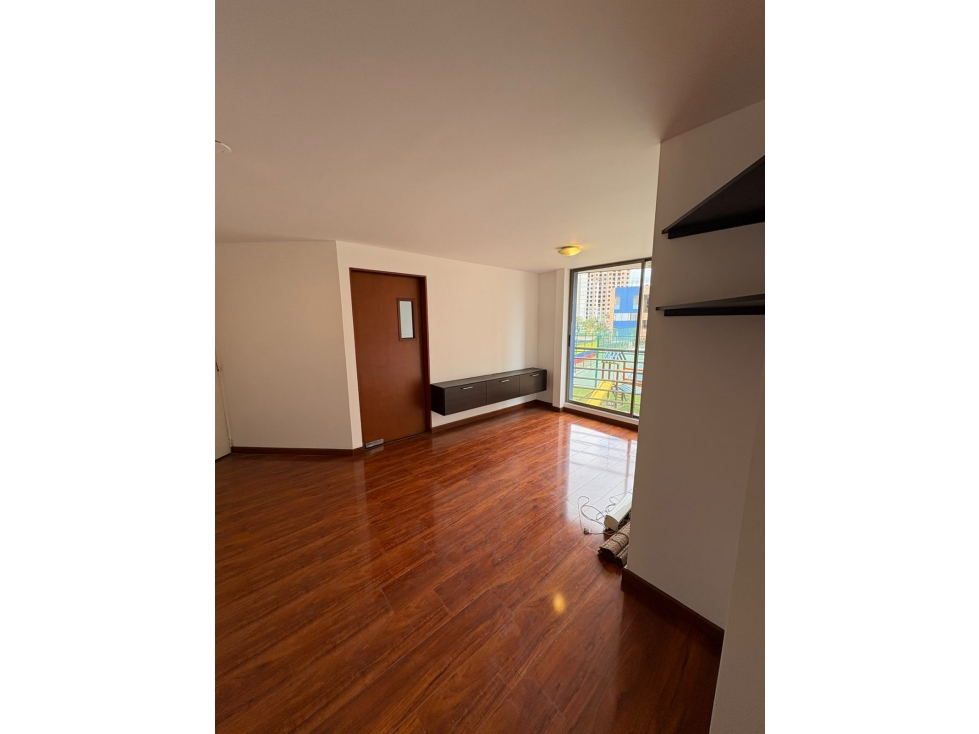 Apartamento en venta en Fontibon, Bogotá · foto 2 de 16