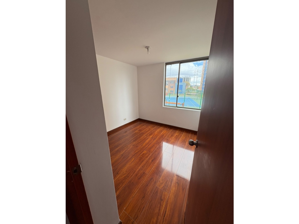 Apartamento en venta en Fontibon, Bogotá · foto 9 de 16