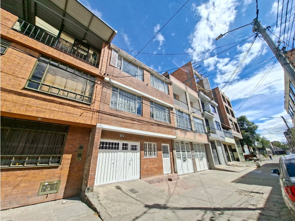 Casa en venta en Kennedy Central, Bogotá · foto 4 de 24