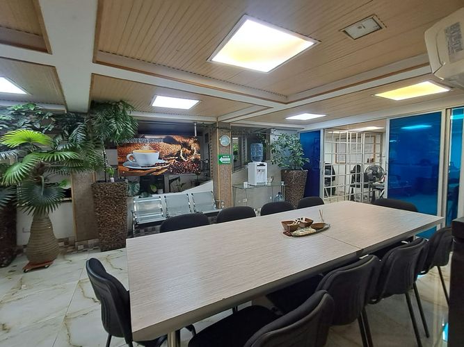 Oficina en arriendo en Pinares, Pereira, 380 m² · foto 3 de 9