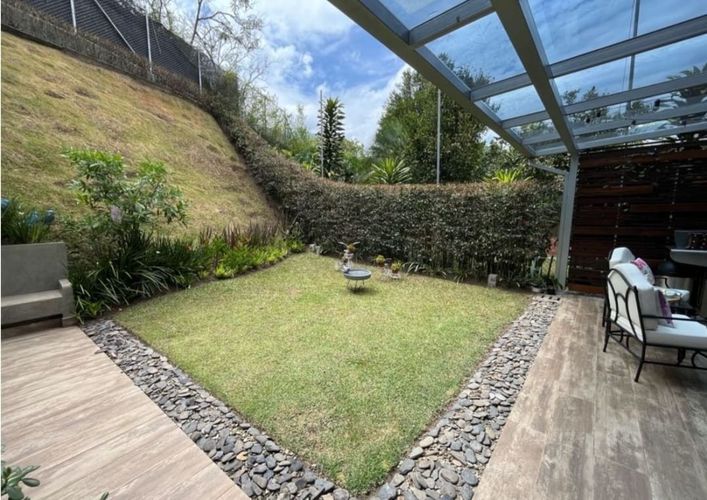 Casa de 3 alcobas en venta en Loma Del Chocho, Envigado, 220 m² · foto 8 de 16