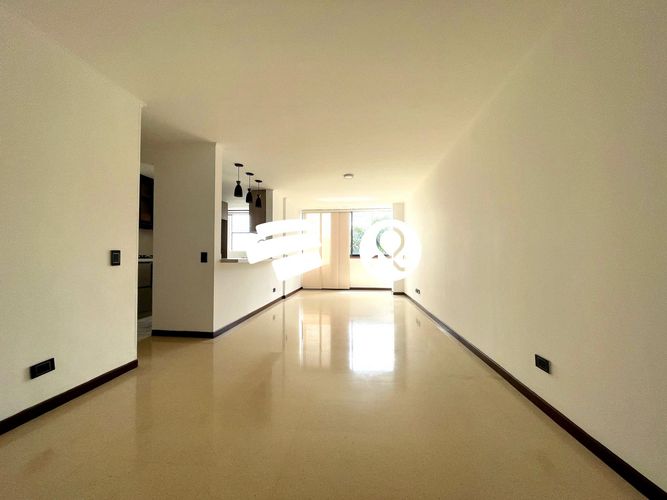 Apartamento de 3 alcobas en venta en Los Naranjos, Medellín, 87 m² · foto 13 de 18