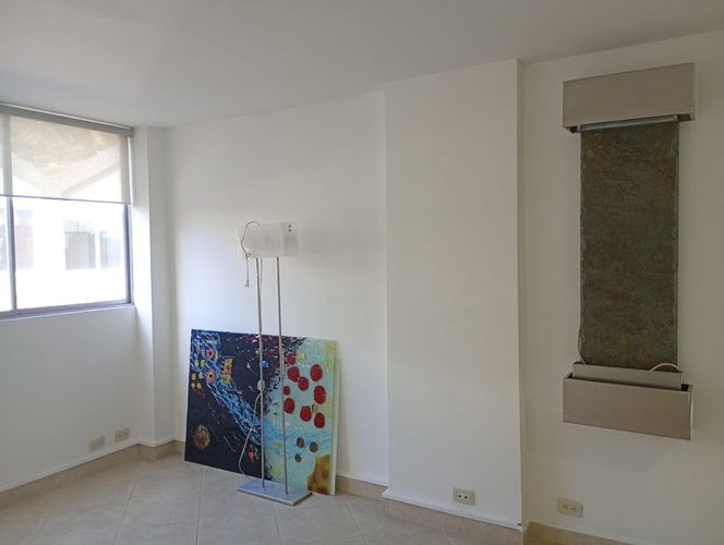 Oficina en arriendo en Oviedo, Medellín, 50 m² · foto 3 de 9