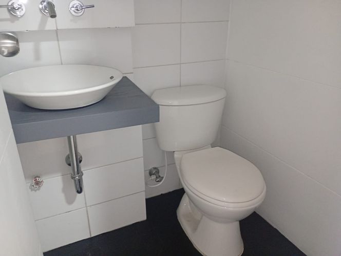 Oficina en arriendo en Oviedo, Medellín, 50 m² · foto 8 de 9