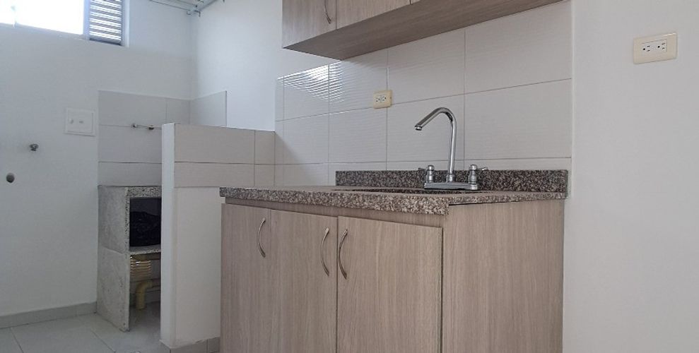 Apartamento de 3 alcobas en venta en Primera De Mayo, Girón, 56 m² · foto 6 de 9