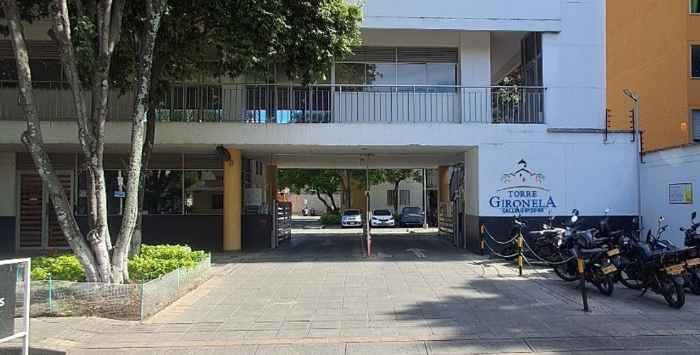 Apartamento de 3 alcobas en venta en Primera De Mayo, Girón, 56 m² · foto 2 de 9
