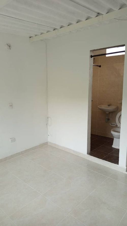 Apartaestudio en arriendo en Bosques De Aranjuez, Piedecuesta, 40 m² · foto 8 de 10