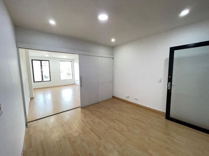 Oficina en arriendo en El Poblado, Medellín, 105 m² · foto 3 de 10