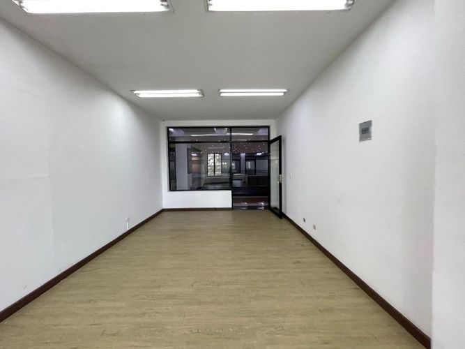 Oficina en arriendo en El Poblado, Medellín, 105 m² · foto 7 de 10