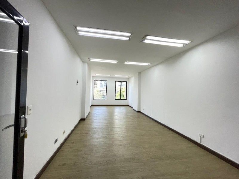 Apartamento en arriendo en El Poblado, Medellín, 35 m² · foto 3 de 7