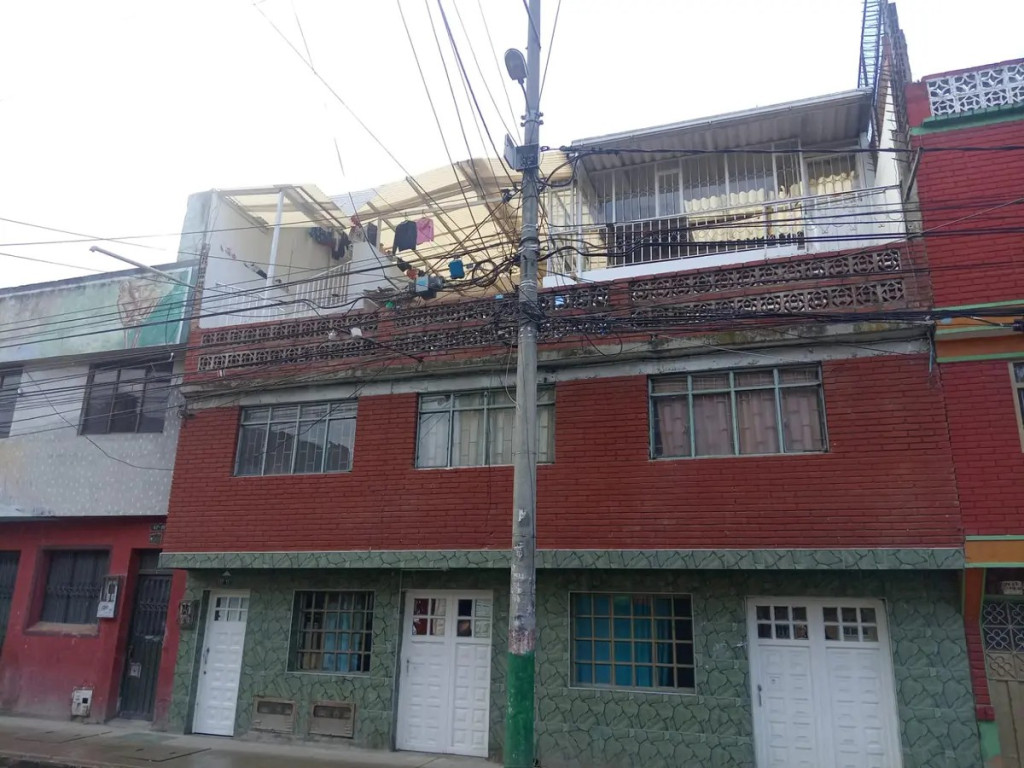 Casa en venta en Claret, Bogotá · foto 2 de 24
