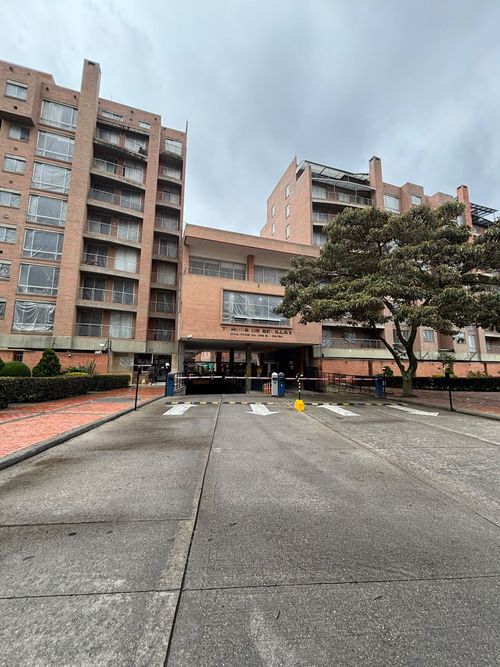 Apartamento en venta en Colina Campestre, Bogotá · foto 2 de 24