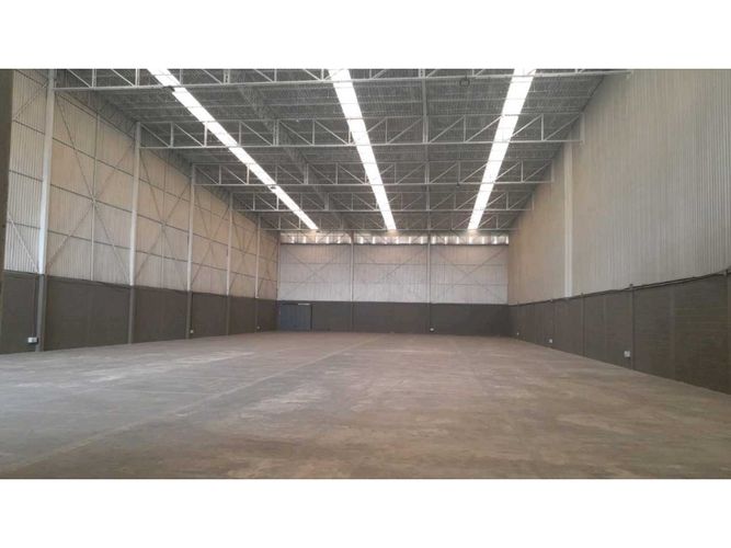 Bodega en arriendo en Siberia, Cota, 1996 m² · foto 8 de 18
