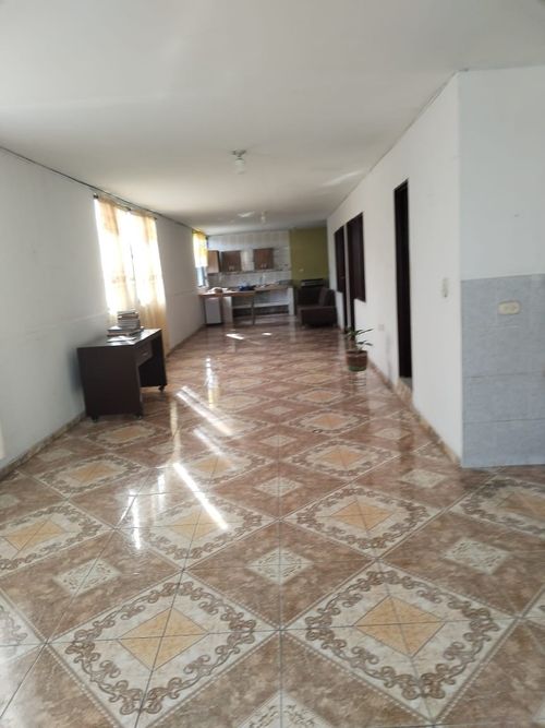 Casa de 8 alcobas en venta en La Gran Colombia, Cali, 450 m² · foto 4 de 24