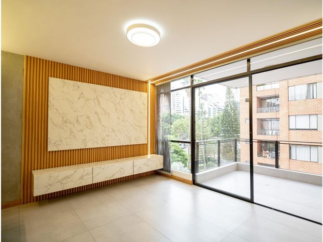 Apartamento de 4 alcobas en venta en El Poblado, Medellín, 110 m² · foto 3 de 20