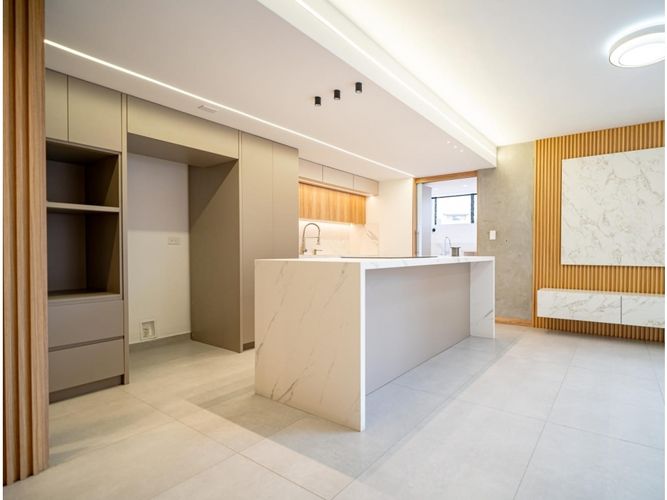 Apartamento de 4 alcobas en venta en El Poblado, Medellín, 110 m² · foto 4 de 20