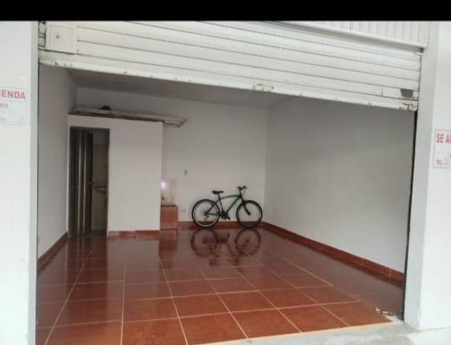 Casa de 8 alcobas en venta en La Gran Colombia, Cali, 450 m² · foto 23 de 24
