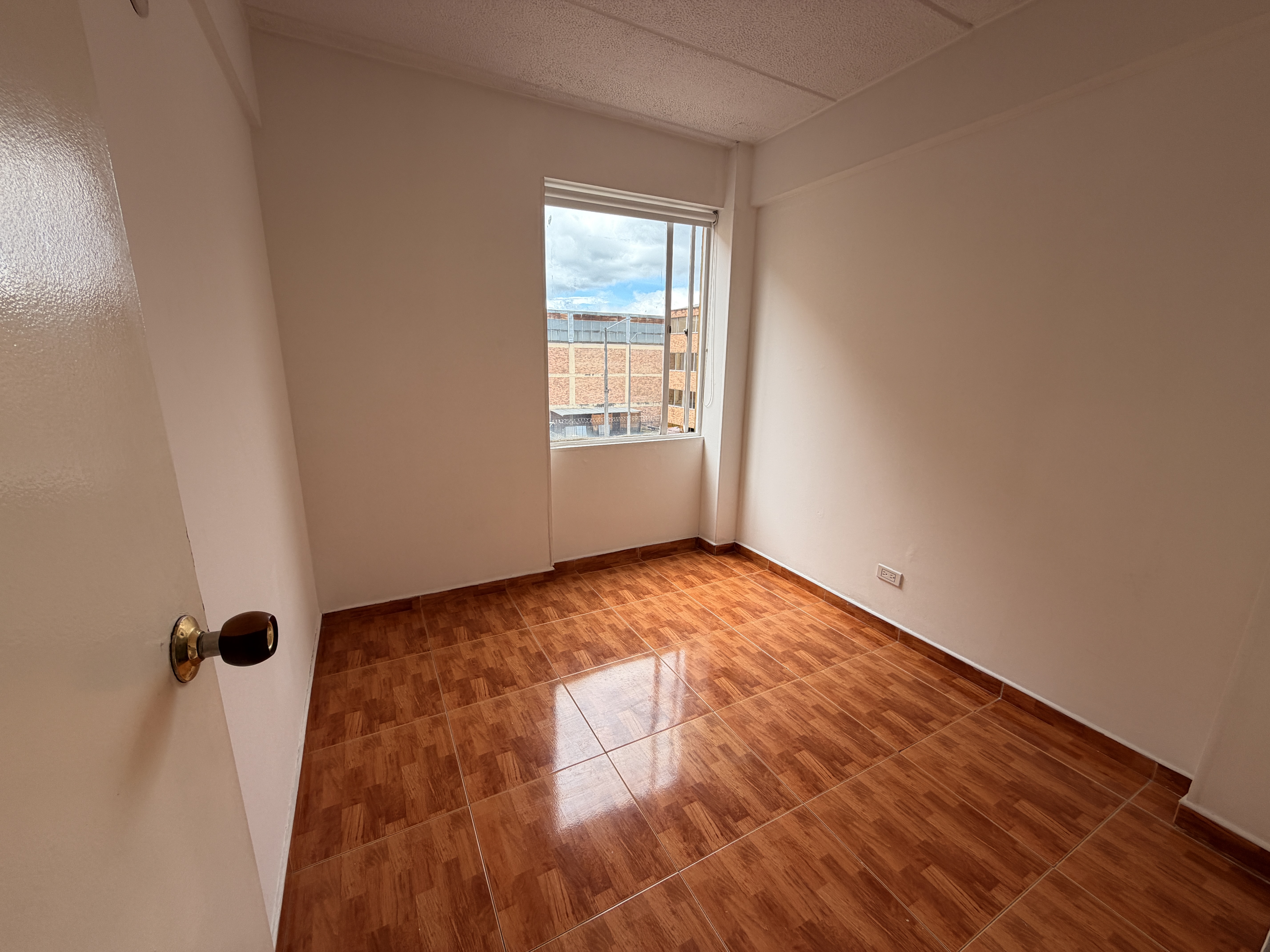Apartamento en venta en Fontibon, Bogotá · foto 4 de 12