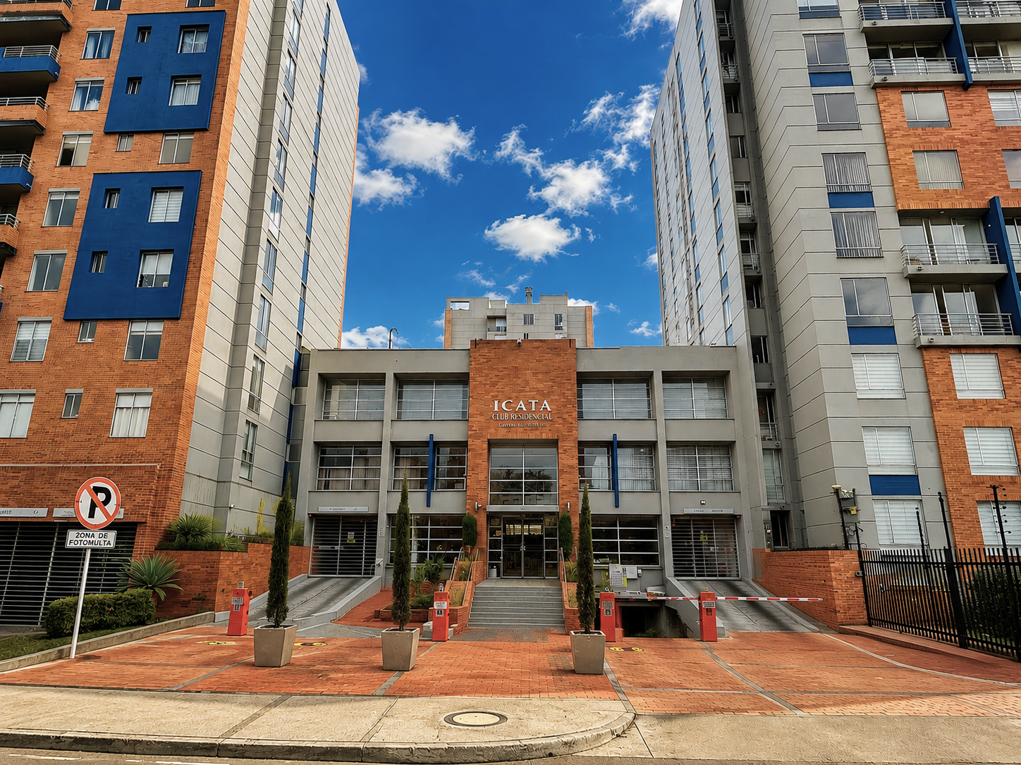 Apartamento en venta en Cedritos, Bogotá · foto 2 de 24