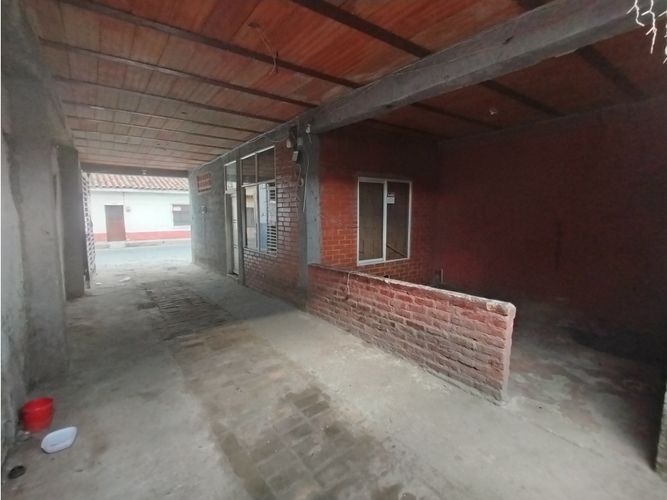 Casa en venta en Obrero, Palmira, 480 m² · foto 4 de 12