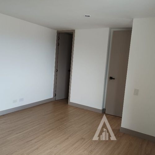 Apartamento de 2 alcobas en arriendo en Cumbres, Envigado, 68 m² · foto 10 de 18