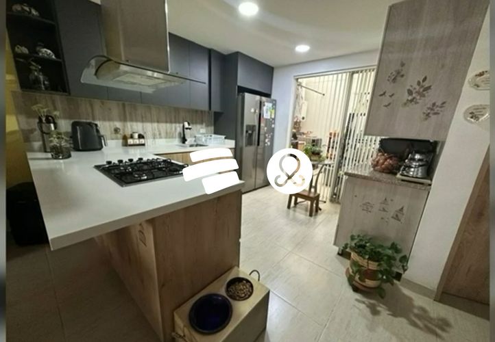 Casa de 5 alcobas en venta en La Ceja, 72 m² · foto 3 de 14