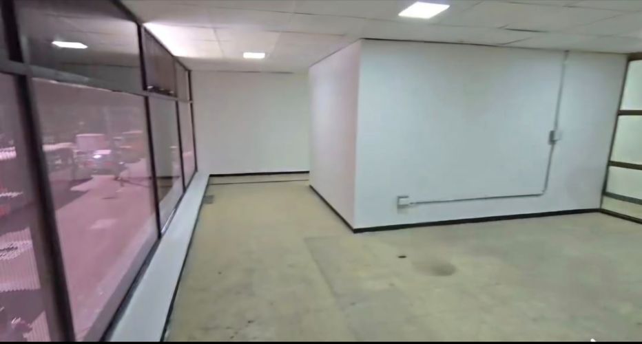 Local en venta en La Candelaria, Medellín, 112 m² · foto 3 de 7