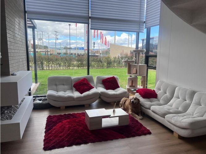 Casa de 3 alcobas en venta en Pueblo Viejo, Cota, 301 m² · foto 4 de 22
