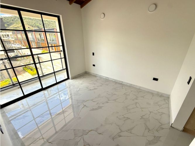 Casa de 4 alcobas en venta en El Tambo, La Ceja, 114 m² · foto 11 de 15