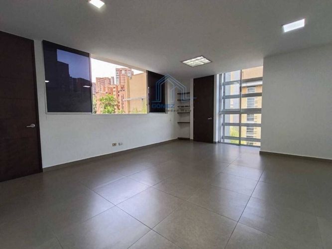 Oficina en arriendo en Milla De Oro, Medellín, 55 m² · foto 6 de 9