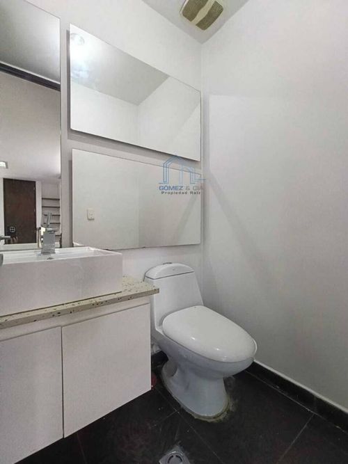 Oficina en arriendo en Milla De Oro, Medellín, 55 m² · foto 8 de 9