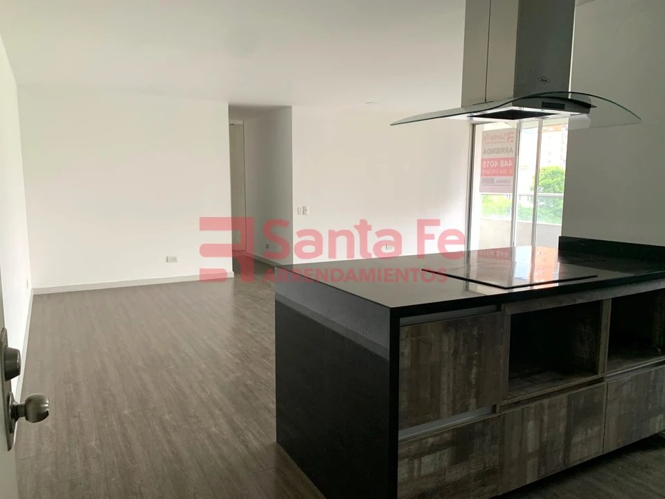 3BR Apartment in Suramerica (101 m²) - 2