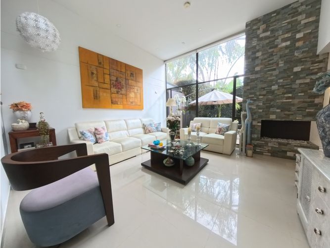 Casa de 3 alcobas en venta en Casablanca Suba, Bogotá, 225 m² · foto 2 de 24