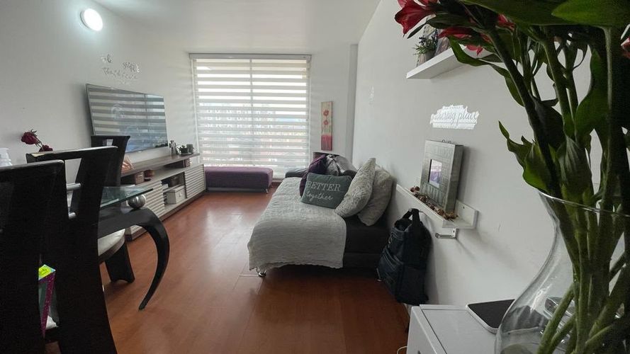 Apartamento de 3 alcobas en venta en Centro Comercial Parque La Colina, Bogotá, 75 m² · foto 3 de 23