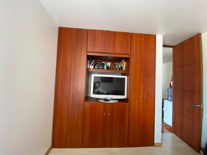 Apartamento de 3 alcobas en venta en Centro Comercial Parque La Colina, Bogotá, 75 m² · foto 12 de 23