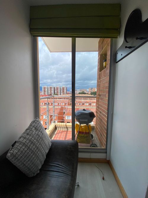 Apartamento de 3 alcobas en venta en Centro Comercial Parque La Colina, Bogotá, 75 m² · foto 8 de 23