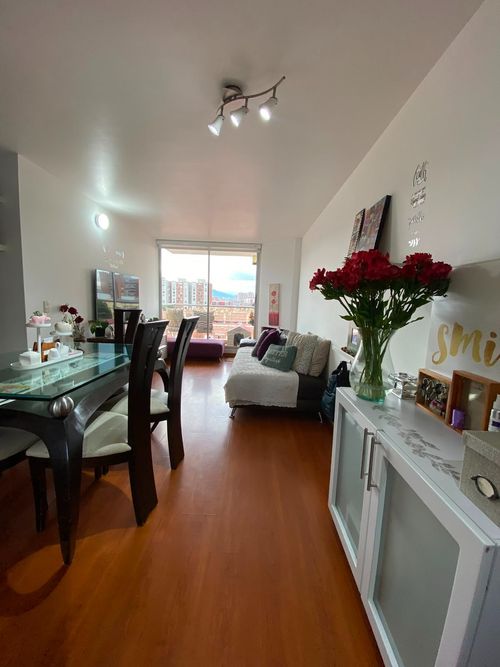 Apartamento de 3 alcobas en venta en Centro Comercial Parque La Colina, Bogotá, 75 m² · foto 18 de 23