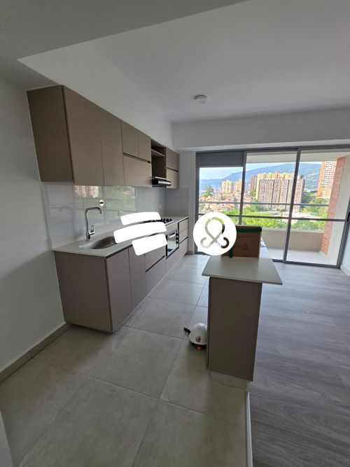 Apartamento de 3 alcobas en venta en Las Lomitas, Sabaneta, 76 m² · foto 3 de 24