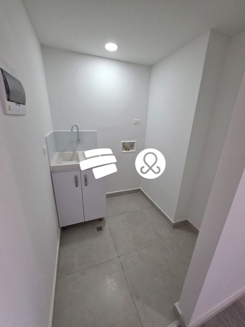 Apartamento de 3 alcobas en venta en Las Lomitas, Sabaneta, 76 m² · foto 11 de 24